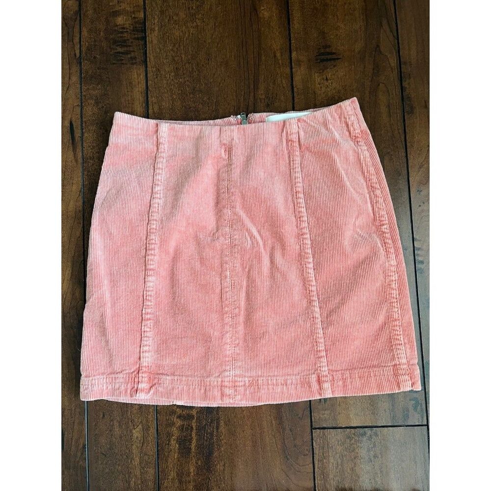 Newbury Kustom Corduroy Back Zip Skirt Small